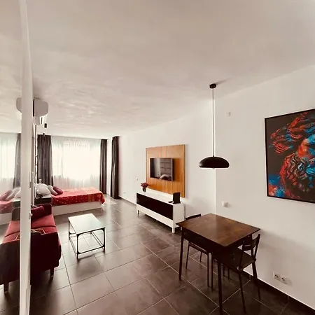 Estudio Junto La Nogalera Daire Torremolinos