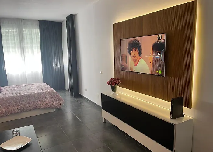 Estudio Junto La Nogalera Apartment *